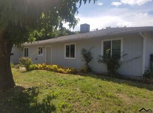 585 Brearcliffe Dr, Red Bluff, CA 96080