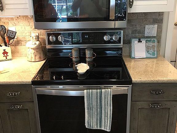 All new stainless appliances