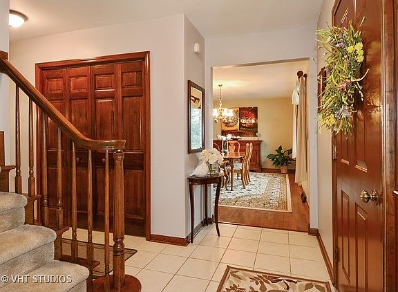 3rd image of 2664 Bloomfield Dr
