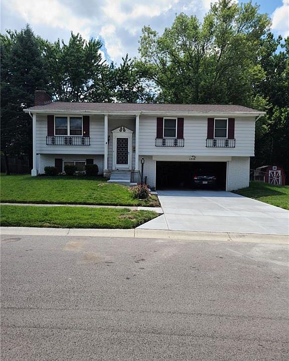 1st image of 4920 Seville Dr