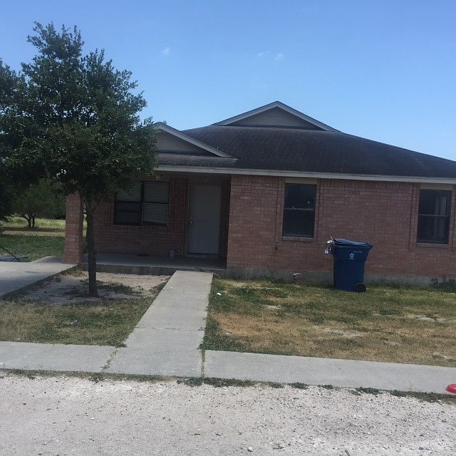 1st image of 512 Saint Mary Dr