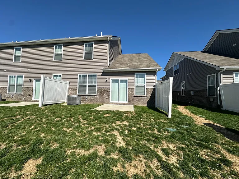 767 Mickelson Way — Photo 2