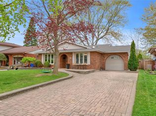 76 Thornhill Cres, Chatham Kent, ON N7L 4M3