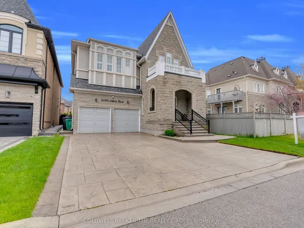 5198 Adobe Ct, Mississauga, ON L5M 0K8