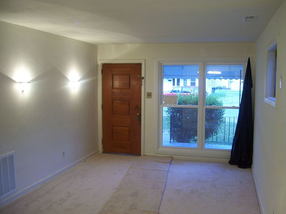 1st image of 2612 Roanoke Ave