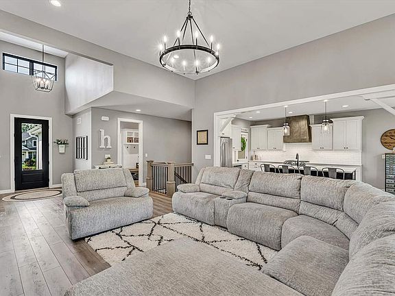 4th image of 2908 Diamond Mil Cir