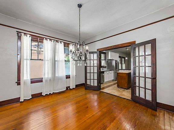 5th image of 217 Rice St