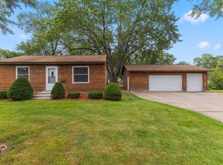 9131 Oakland Ave S, Bloomington, MN 55420