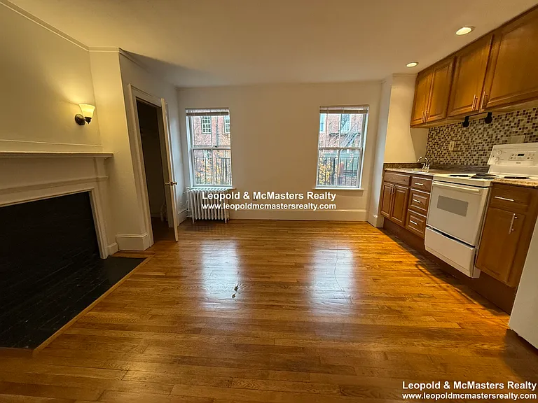 24 Mt. Vernon St apartment — Photo 23