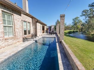 11081 Toria Ln, Saint Amant, LA 70774