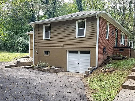 2nd image of 630 Alamo Ave