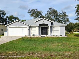 8045 Harding Ave, Spring Hill, FL 34606