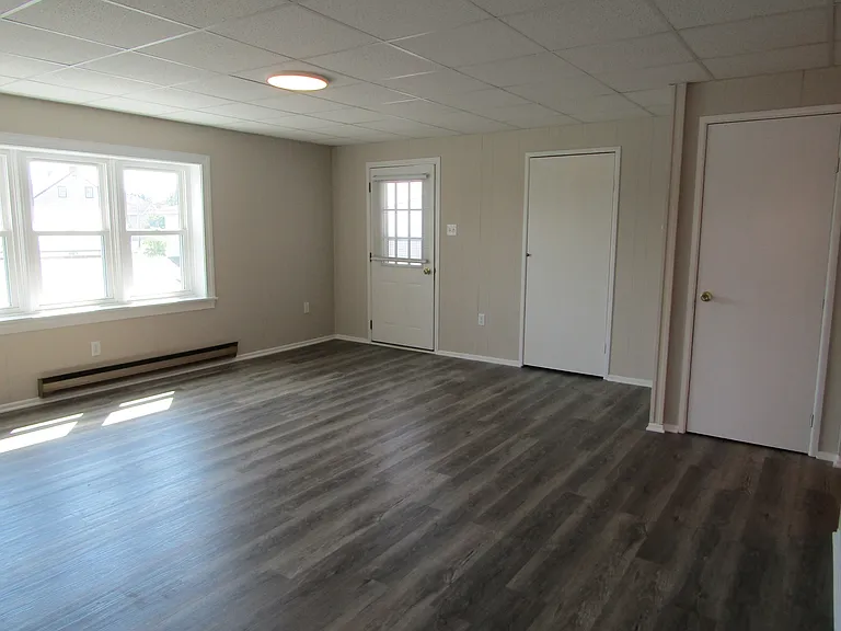 321 W Main St #A — Photo 5