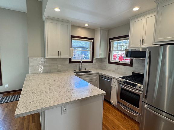 5th image of 254 Los Gatos Blvd