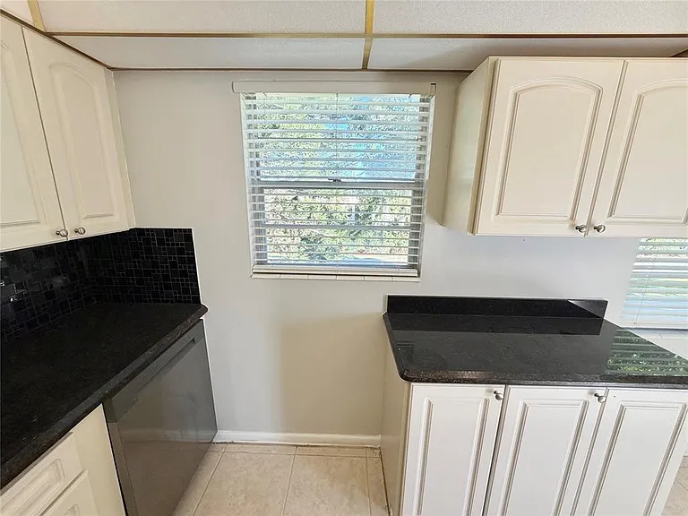 84 Mansfield Dr #84-B — Photo 6