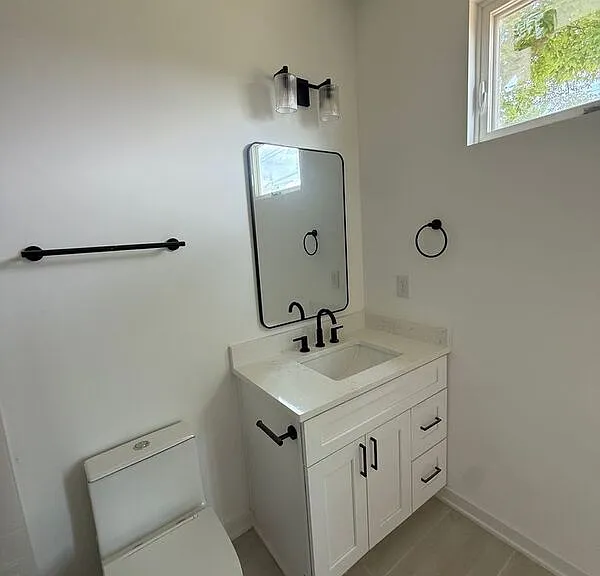 2710 Coronet Way — Photo 35