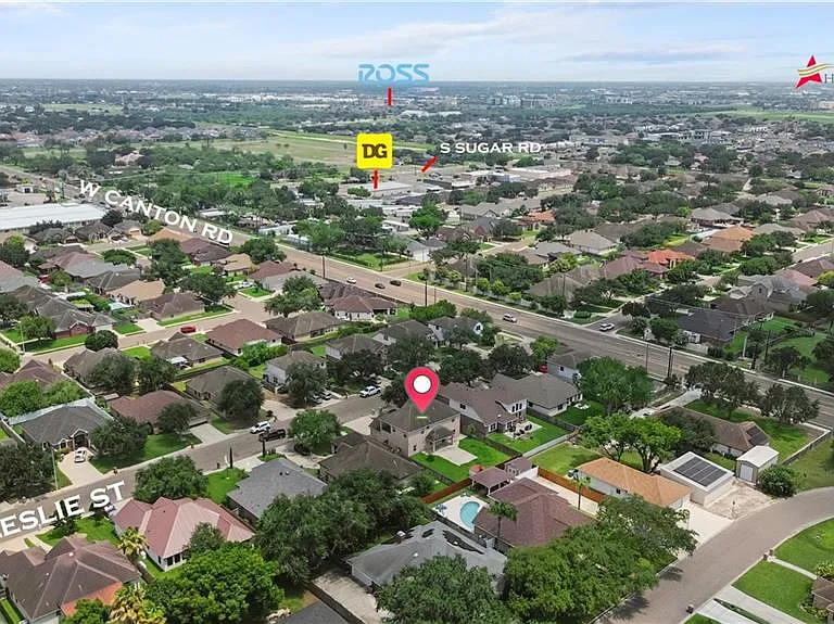 2711 Leslie St — Photo 26