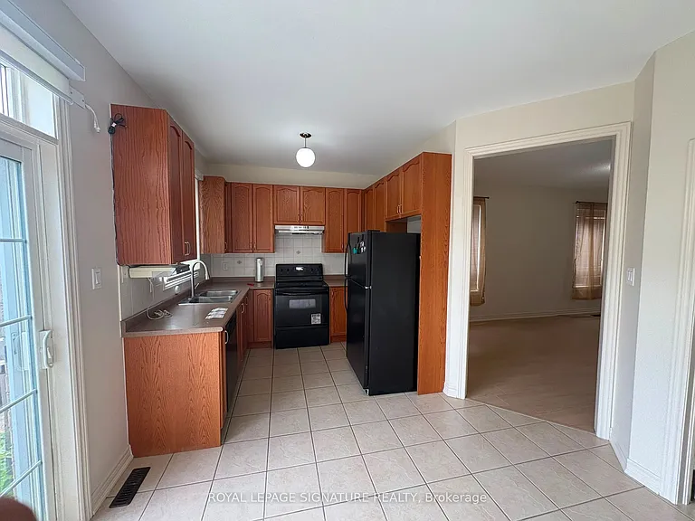 39 Palm Tree Rd — Photo 7