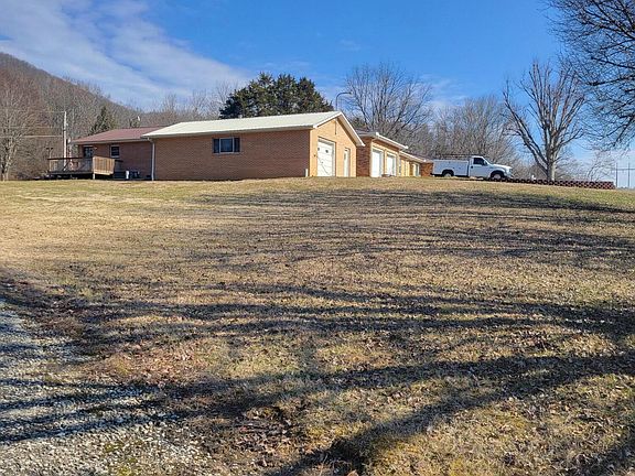 5th image of 132 Ridgecrest Dr