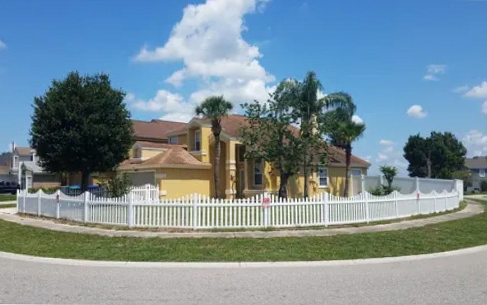1st image of 7438 Victoria Cir