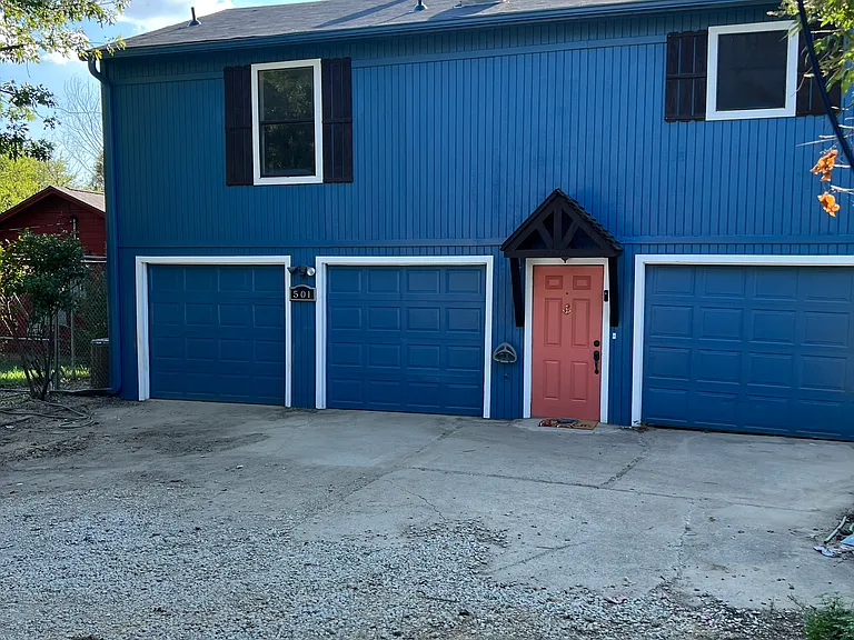 501 Two Pines Ln — Photo 18