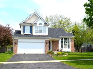 436 Gatewood Ln, Grayslake, IL