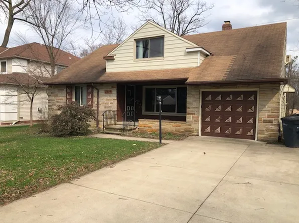 2537 Edgewood Rd, Beachwood, OH 44122