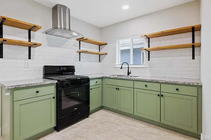 1240 Martin Ave #A — Photo 10
