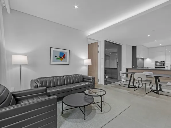 522 West 29th Street image 5 of 20