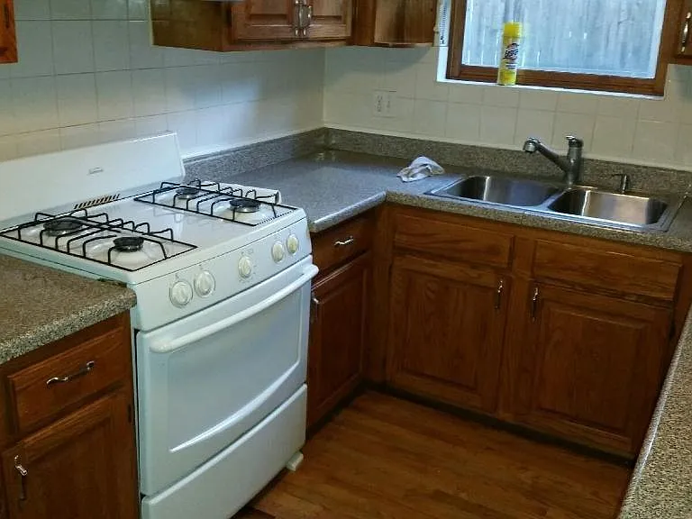 2550 W Winnemac Ave #G — Photo 11