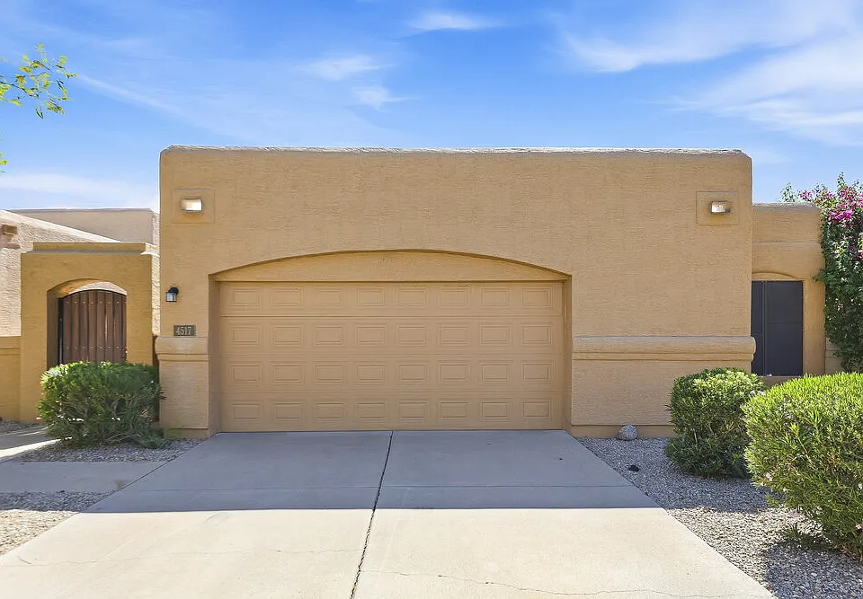 4517 E Rosemonte Dr