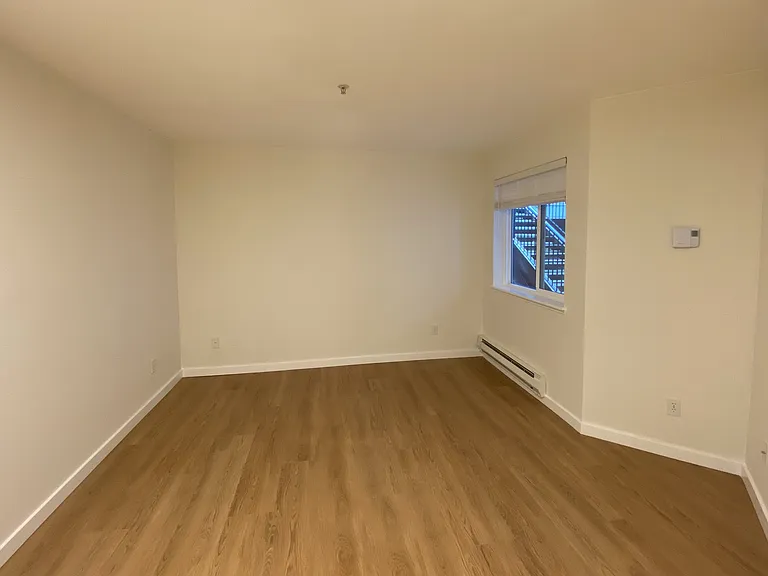 13.Bedroom