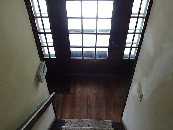 4th image of 1522 Grand Ave