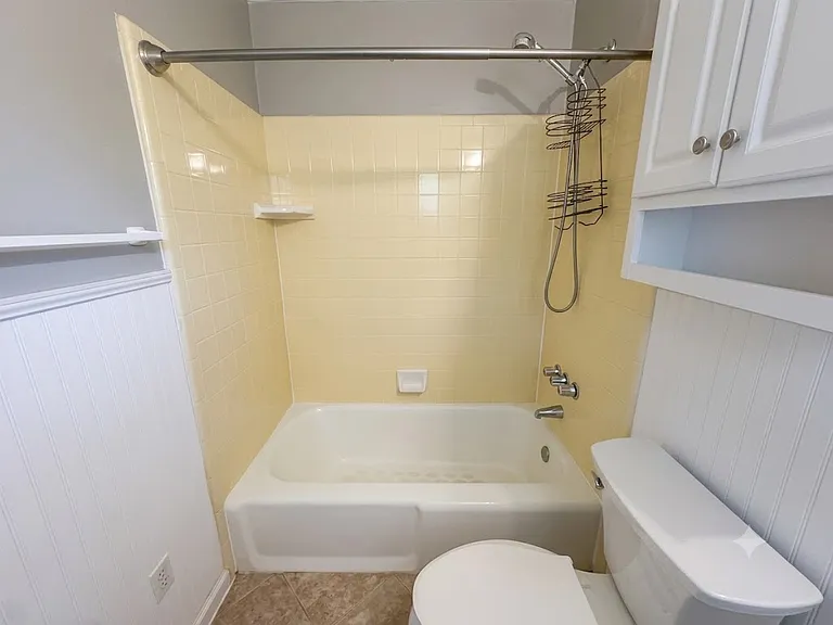 500 Pilot St — Photo 9