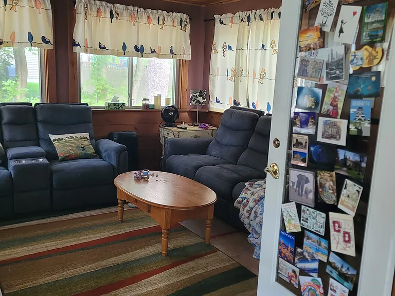 10 Pilgrim Ln — Photo 1
