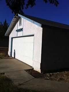 2nd image of 76 N Sierra St