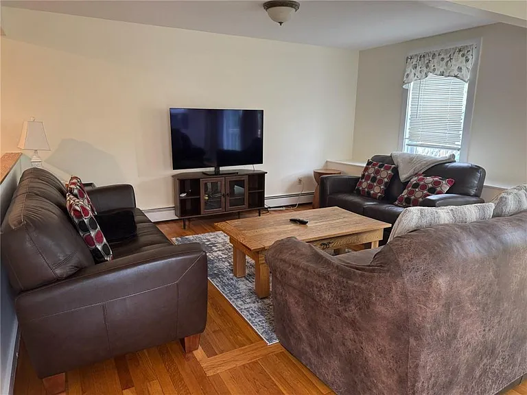23 Carey St — Photo 12