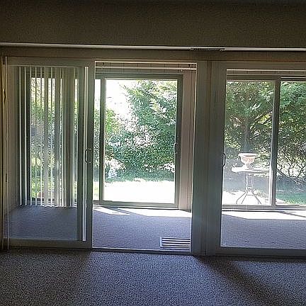 Enclosed Sunroom 
& Storage
