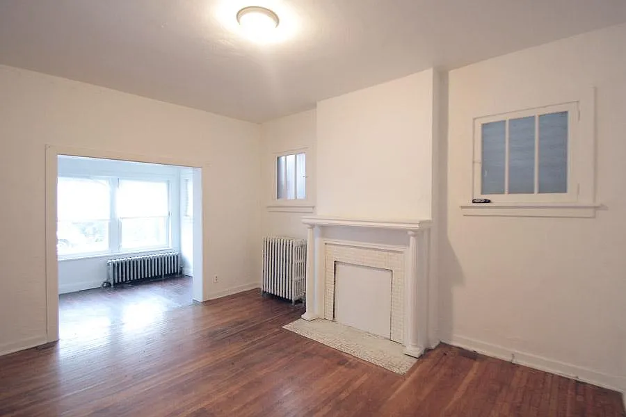1 bed, 800 sqft, $1,200 — Photo 3