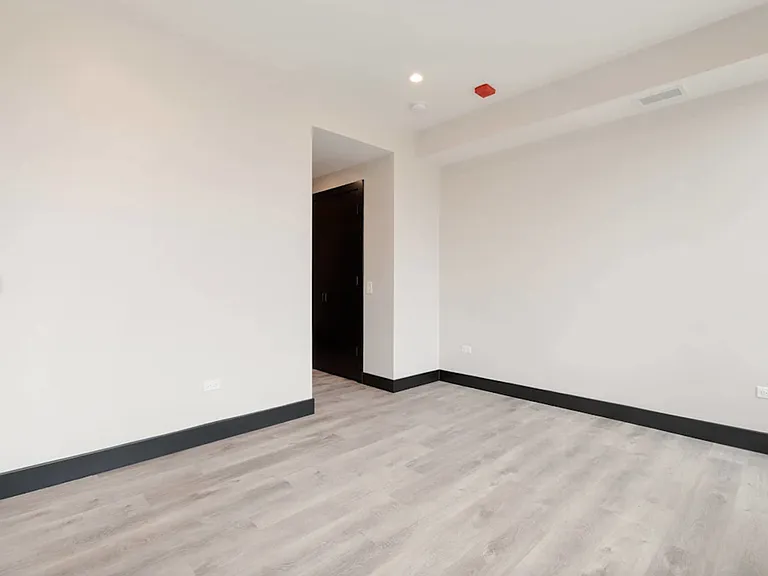1125 W Randolph St #501 — Photo 5