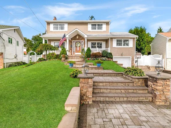 2126 Howell Street, Bellmore, NY 11710