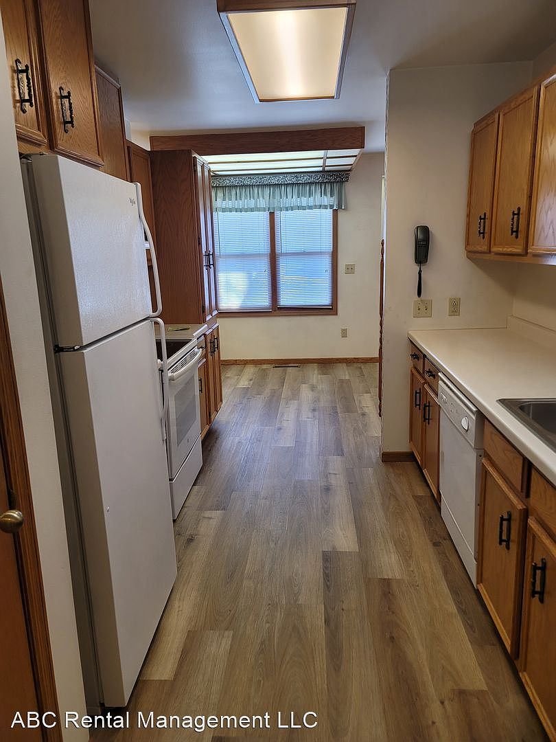 463 Wyatt Ave, Wisconsin Rapids, WI 54494 Zillow