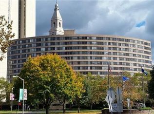 100 Wells St APT 802, Hartford, CT 06103