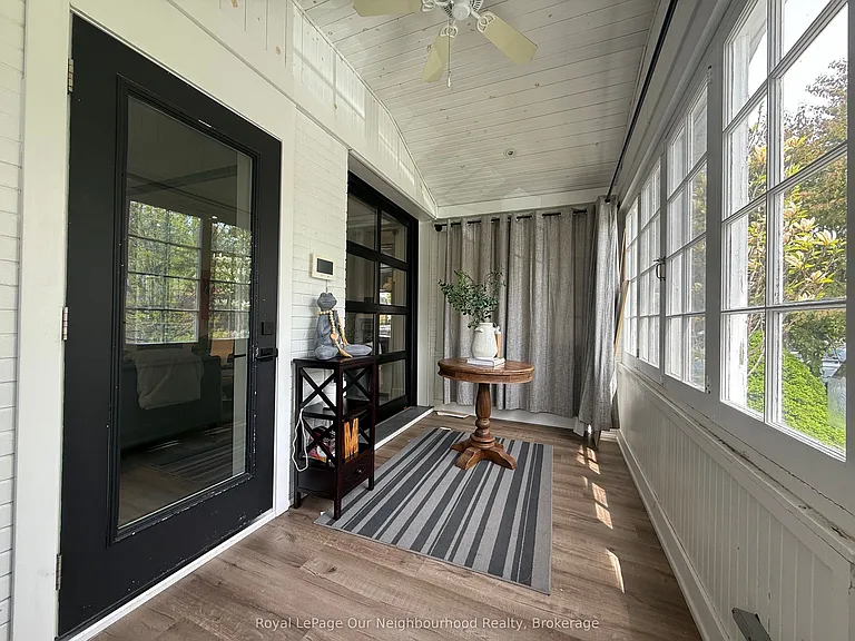 48 Albani St #UPPER — Photo 25