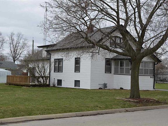 2nd image of 643 Wood Ave