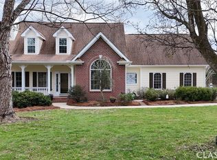 1030 Ridgefield Dr, Bishop, GA 30621