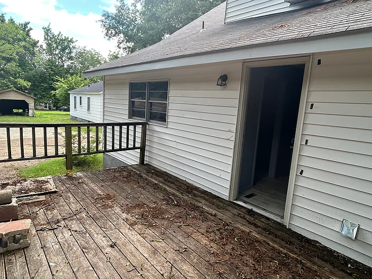 219 Highland St — Photo 11