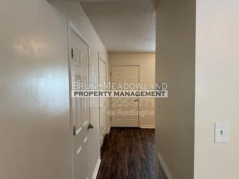 5622 Boxwood Garden Way — Photo 15