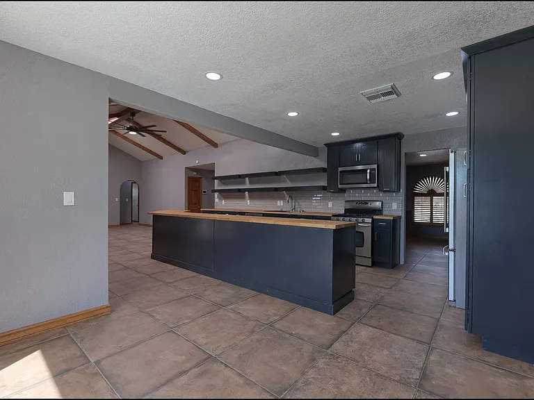 6412 Via Aventura Dr — Photo 33