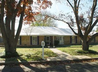 4140 Willow Ridge Dr, Dallas, TX 75244